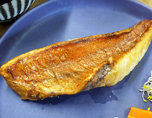 赤魚いしる干とごはん